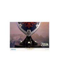 Estatua Escudo Hyliano Zelda 29 cm Con Peana LED Estatua Escudo Hyliano Zelda 29 cm Con Peana LED
