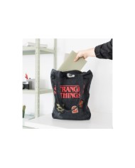 BOLSO DE TELA PREMIUM STRANGER THINGS MERCHANDISING34,95 €34,95 €  ... BOLSO DE TELA PREMIUM STRANGER THINGS MERCHANDISING34,95 €34,95 €  ...