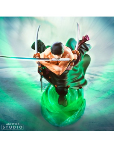 ONE PIECE - Figura "Zoro" SFC 37,95 €  ONE PIECE - Figura "Zoro" SFC 37,95 €