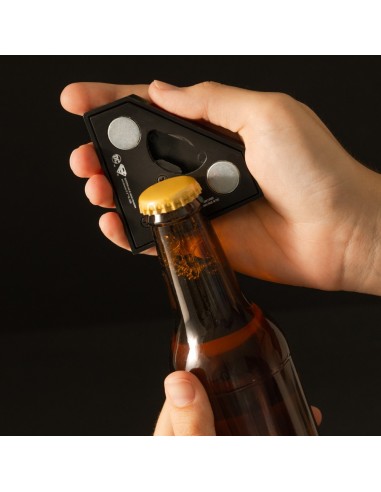 IMAN CON ABREBOTELLAS DC COMICS SUPERMAN  8435747815167 IMAN CON ABREBOTELLAS DC COMICS SUPERMAN  8435747815167