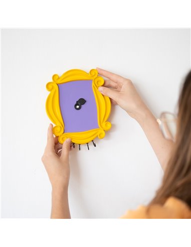 COLGADOR DE LLAVES FRIENDS MARCO 8435497293567 Colgador de Llaves Marco FRIENDS Colgador de Llaves Marco FRIENDS