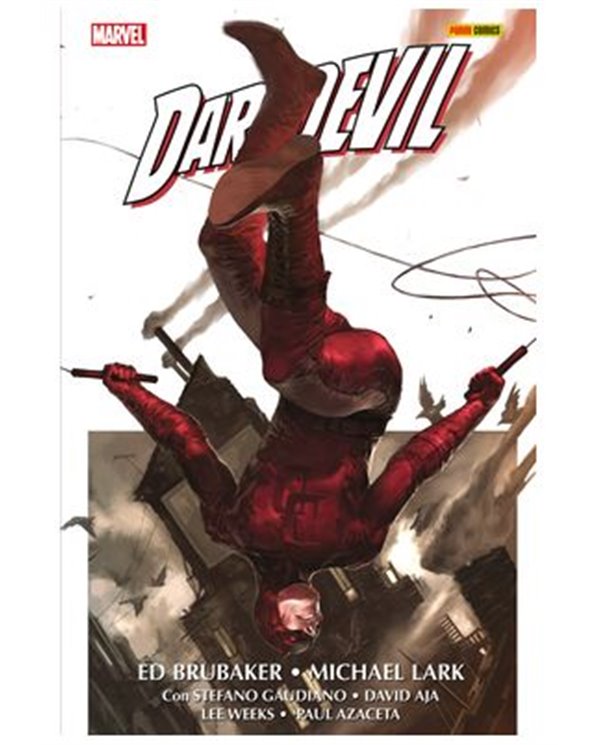 DAREDEVIL DE ED BRUBAKER Y MICHAEL LARK 01 (MARVEL OMNIBUS)